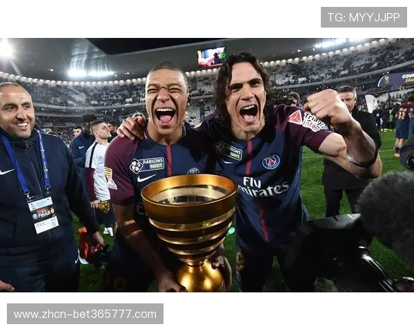 365日博足球官网致力于打造最权威的足球资讯平台,让你第一时间了解全球足球比赛的最新情况 365日博足球官网致力于打造最权威的足球资讯平台,让你第一时间了解全球足球比赛的最新情况